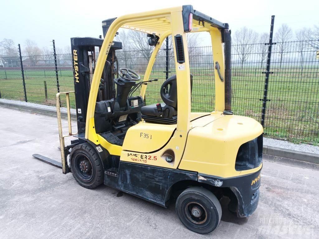 Hyster H2.5FT Diesel Stapler