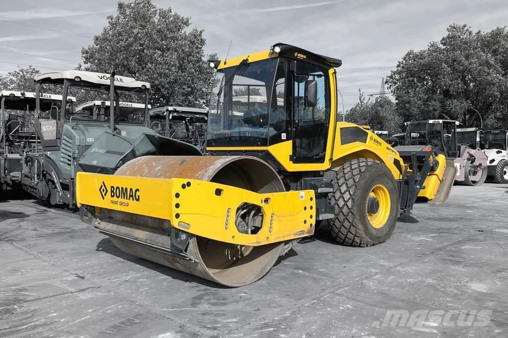 Bomag BW 213 D-5 Walzenzüge