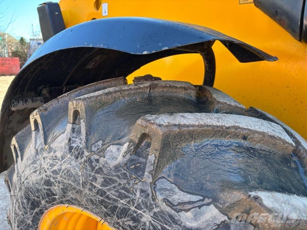 JCB 540-140 Hi Vis Teleskoplader
