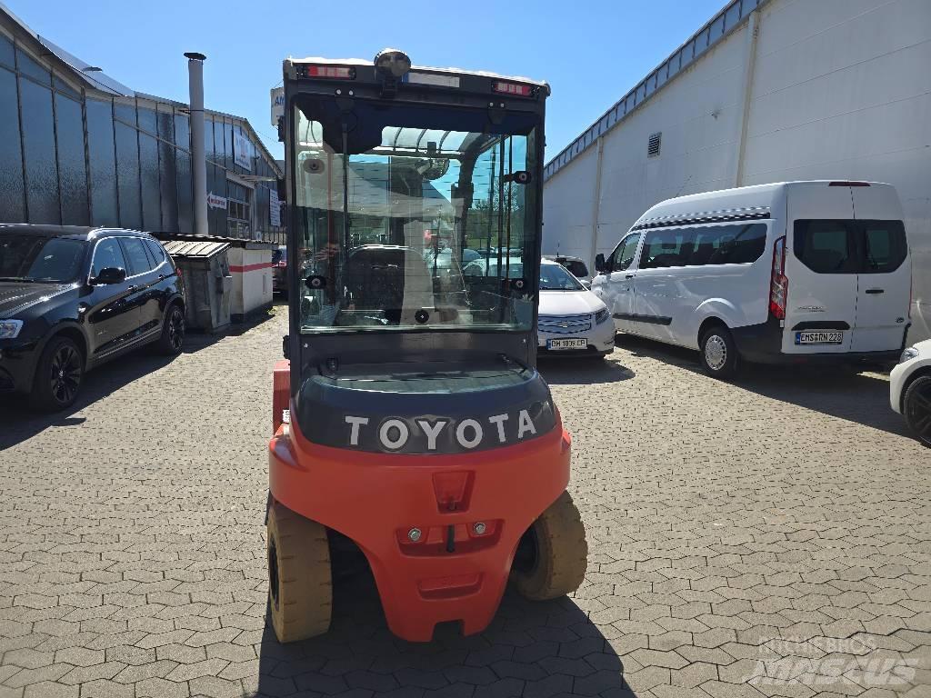 Toyota Traigo 80 Elektro Stapler