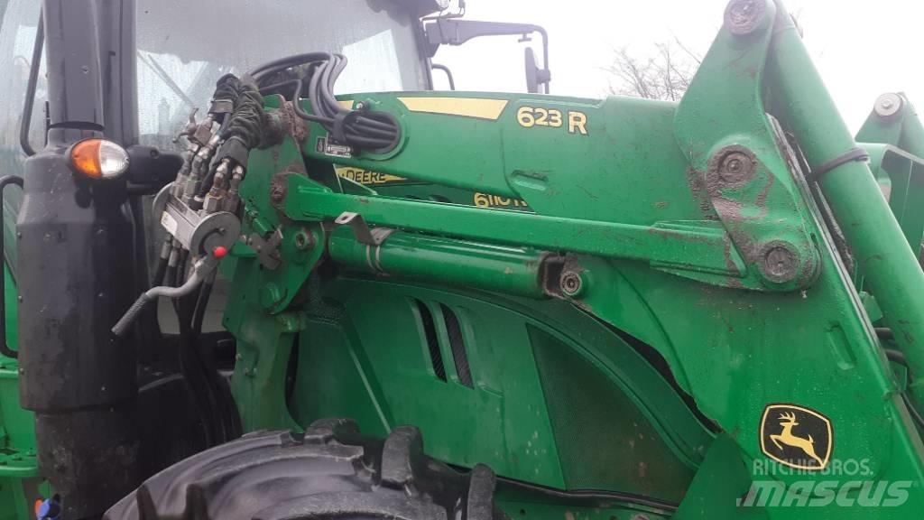 John Deere 6110 R Traktoren