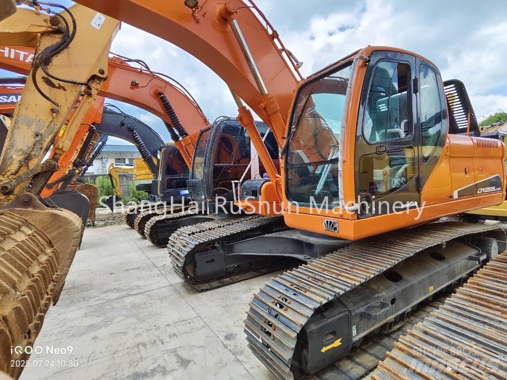 Doosan 225-7 Raupenbagger