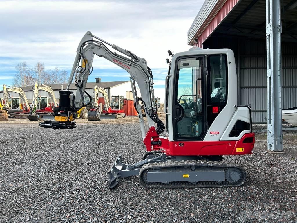 Takeuchi TB225 Minibagger < 7t