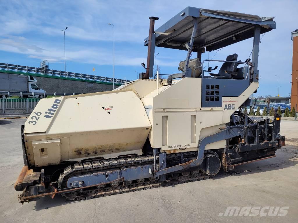ABG Titan 326 Strassenfertiger