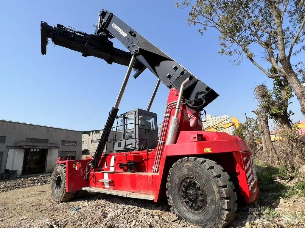 Kalmar DRT 450 Reach-Stacker
