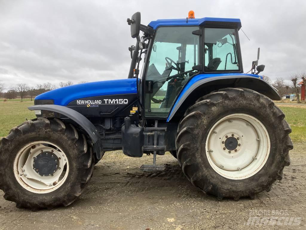 New Holland TM 150 Traktoren