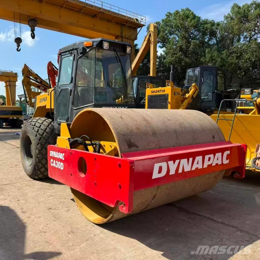 Dynapac CA 30 D Walzenzüge