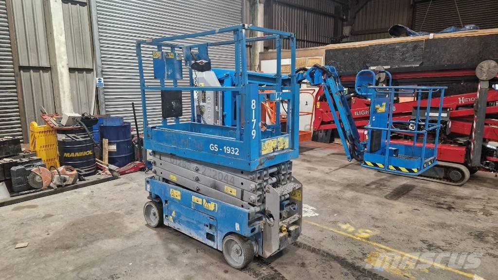 Genie GS 1932 Scheren-Arbeitsbühnen