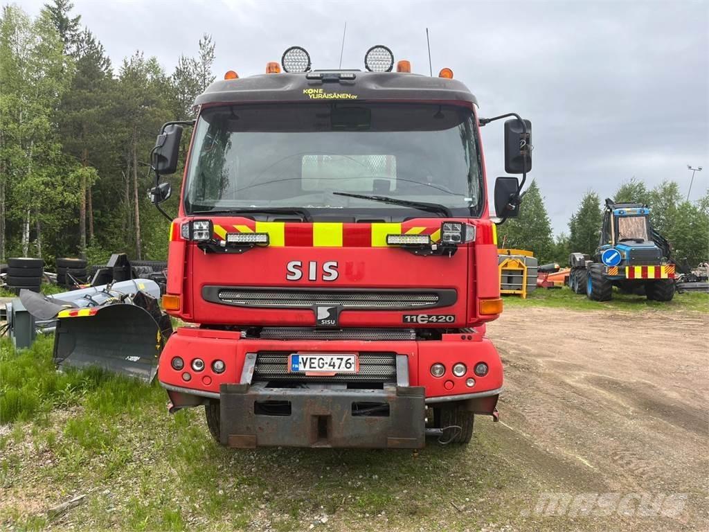 Sisu E11 420 Kommunal-Sonderfahrzeuge