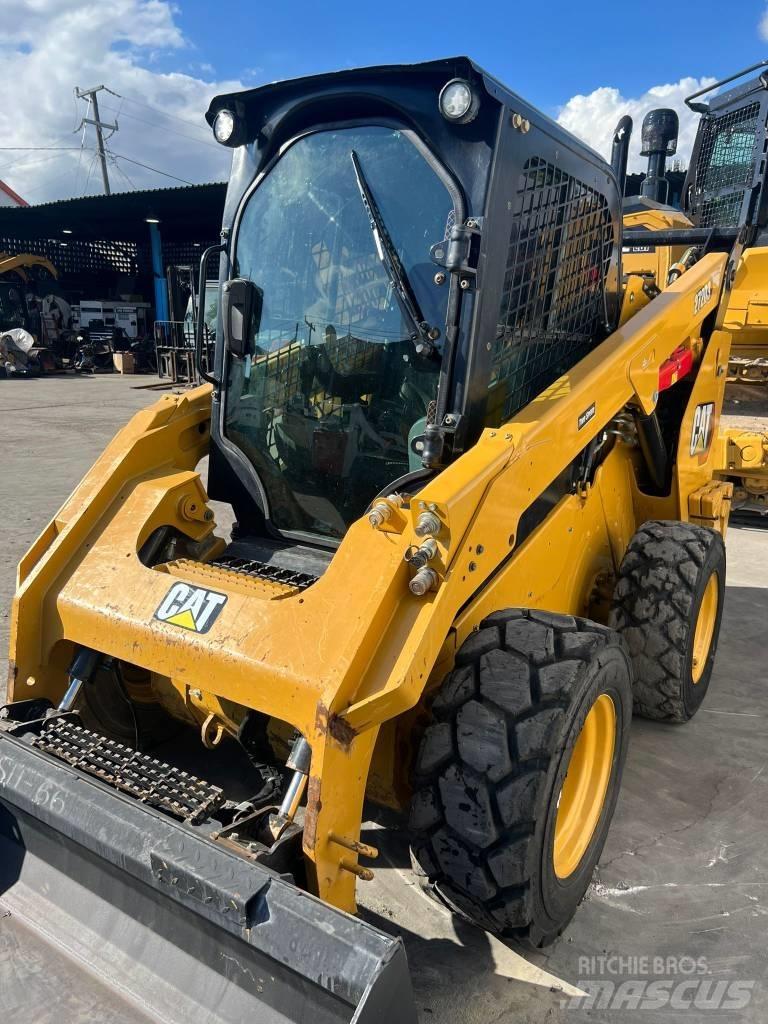 CAT 272D3 Kompaktlader