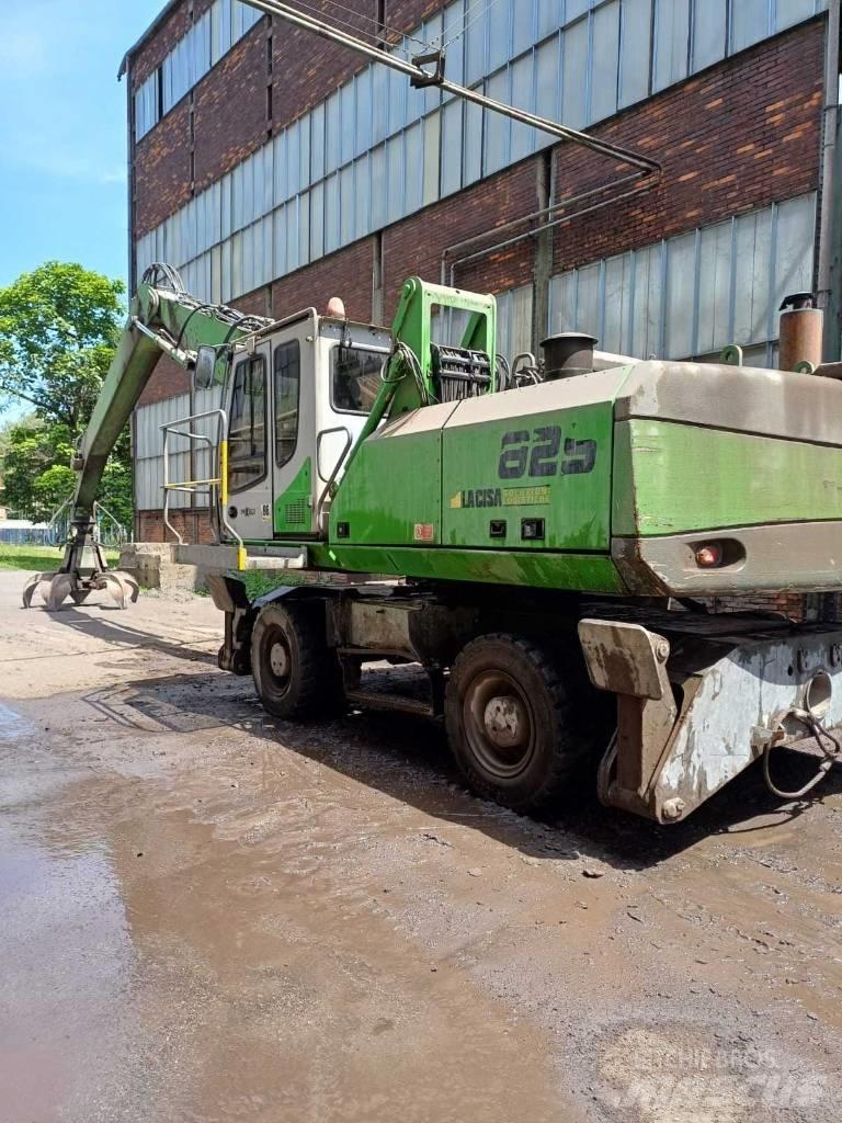 Sennebogen 825M K13 Materialumschlag