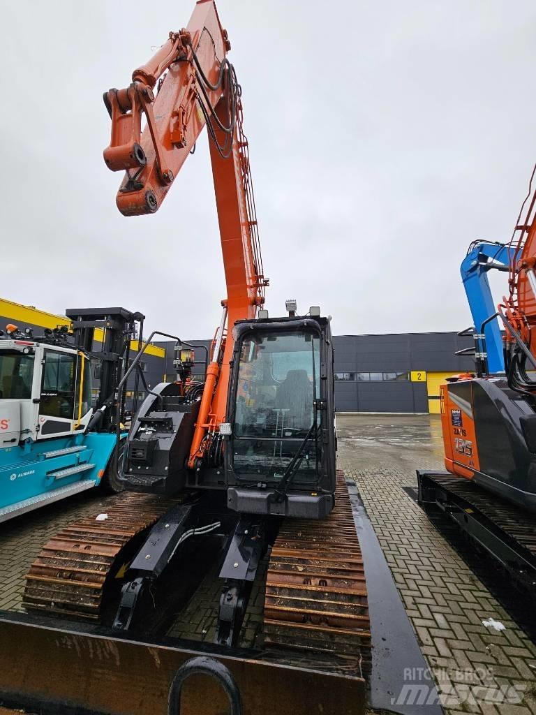 Hitachi ZX 135 US-7 Raupenbagger