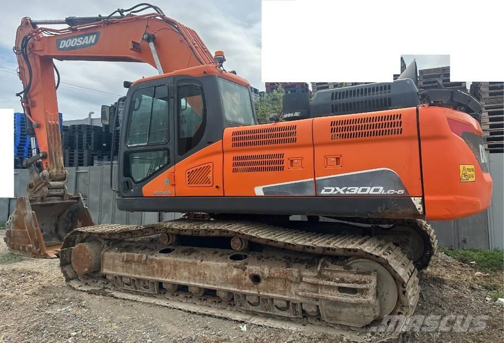 Doosan DX 300 LC-5 Raupenbagger