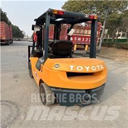 Toyota 62-7 FD N 30 Diesel Stapler