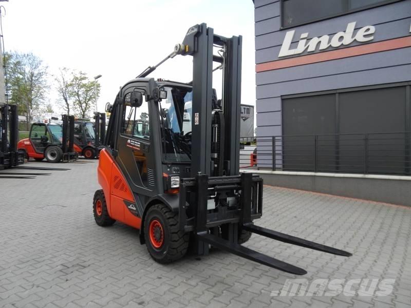 Linde H 30 T-03 Gas Stapler