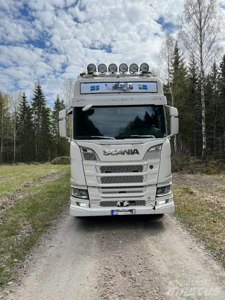 Scania R 650 Holzfahrzeuge
