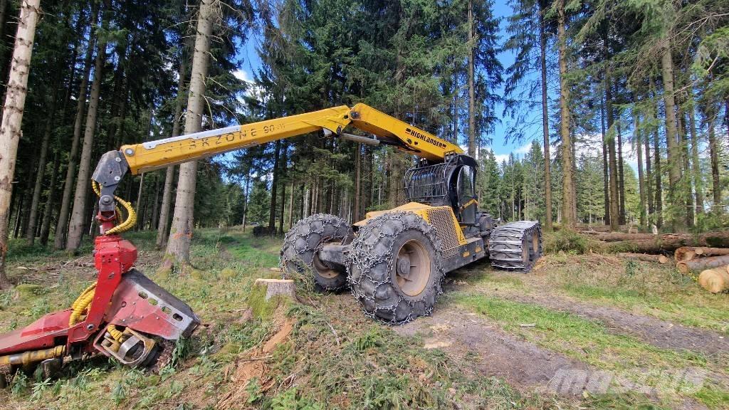 Konrad Highlander Harvester
