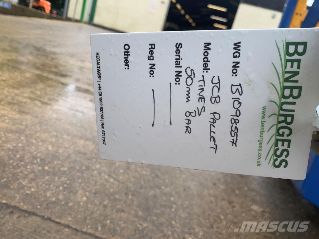  ATTACHMENTS Teleskoplader für Landwirtschaft