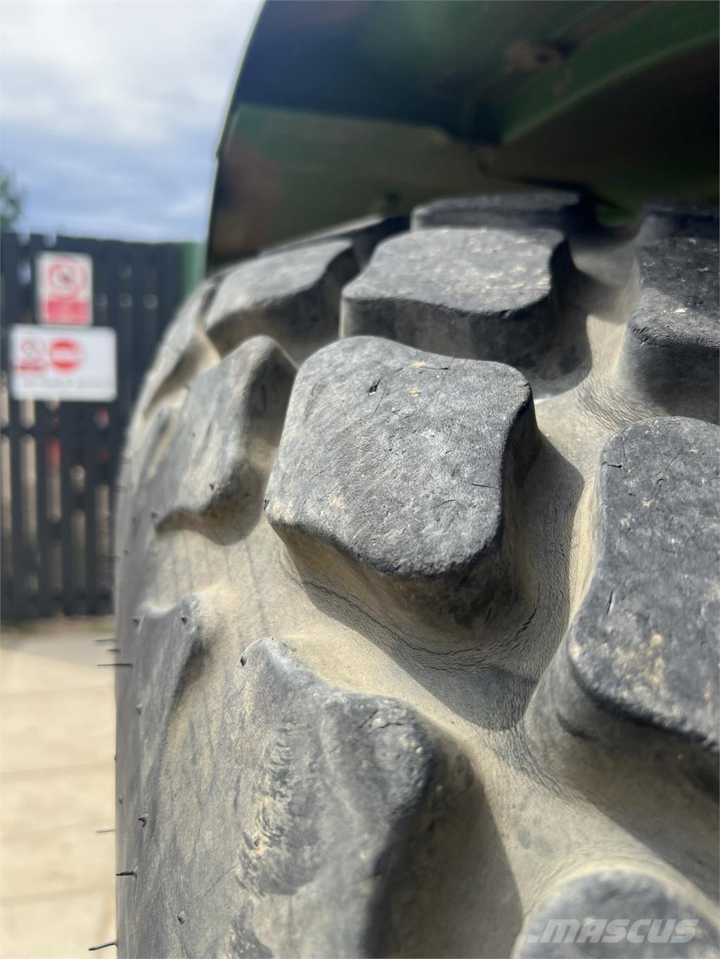 John Deere 5075E Traktoren