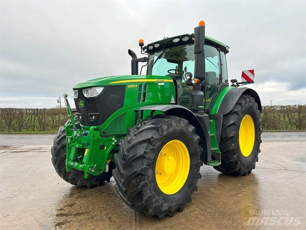 John Deere 6250R Traktoren