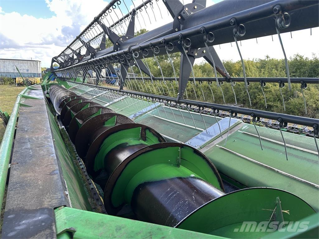 John Deere 635PF Mähdrescher