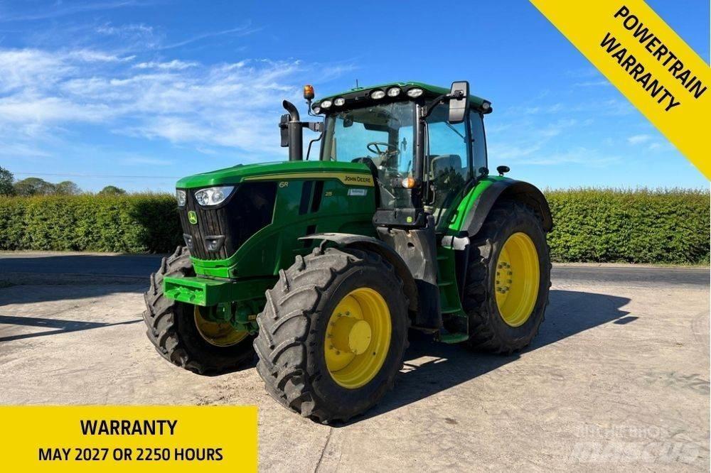 John Deere 6R215 Traktoren