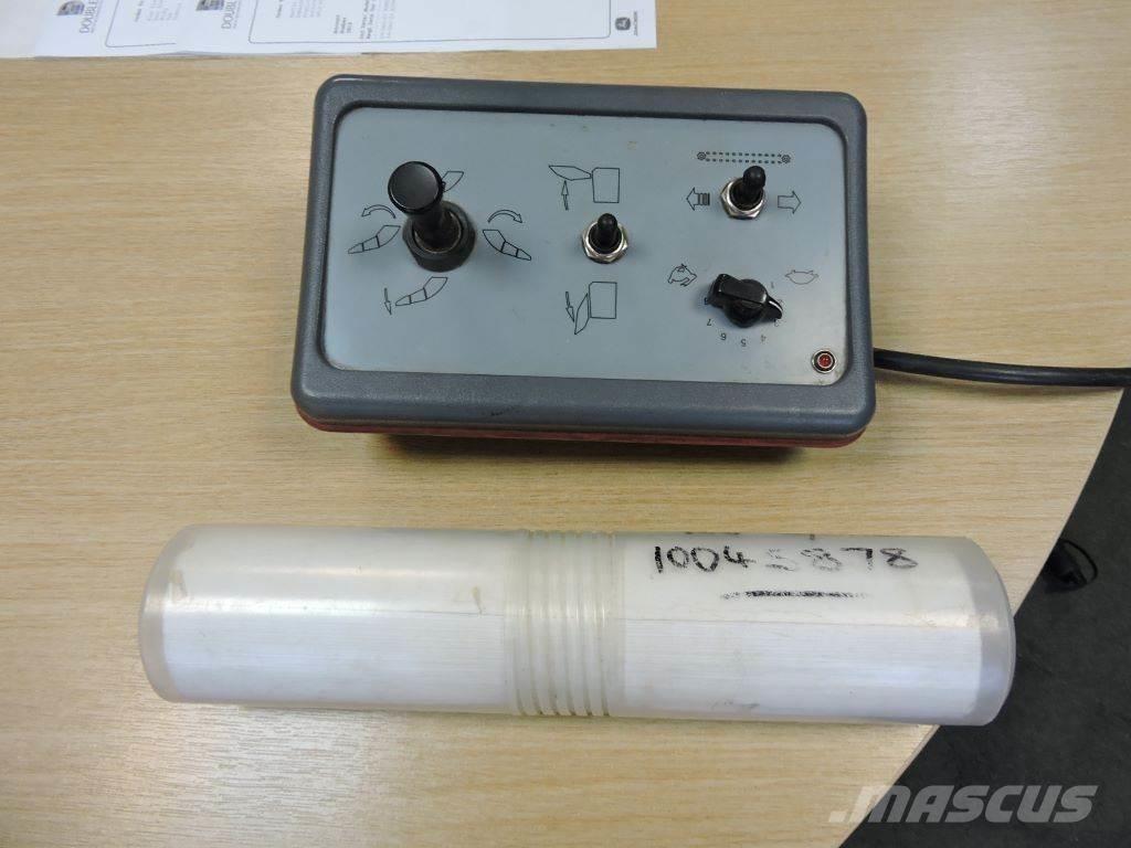 Kverneland 853 Düngemittelverteiler