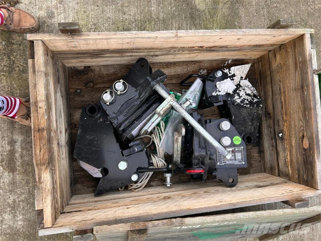 McConnel BRACKETS Teleskoplader für Landwirtschaft