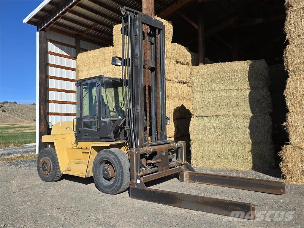 Hyster H210XL Ballenklammer