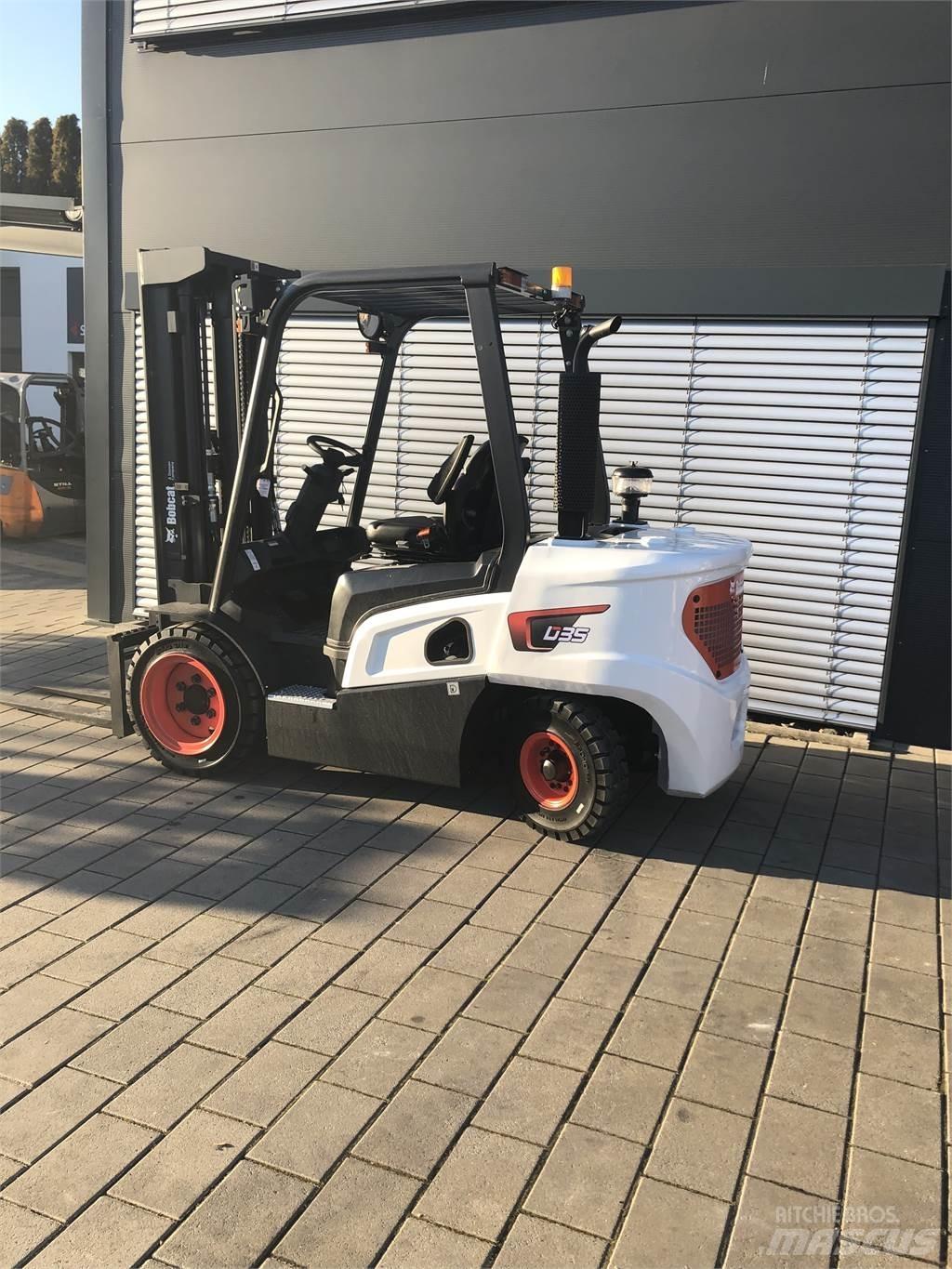  D30NXS Diesel Stapler