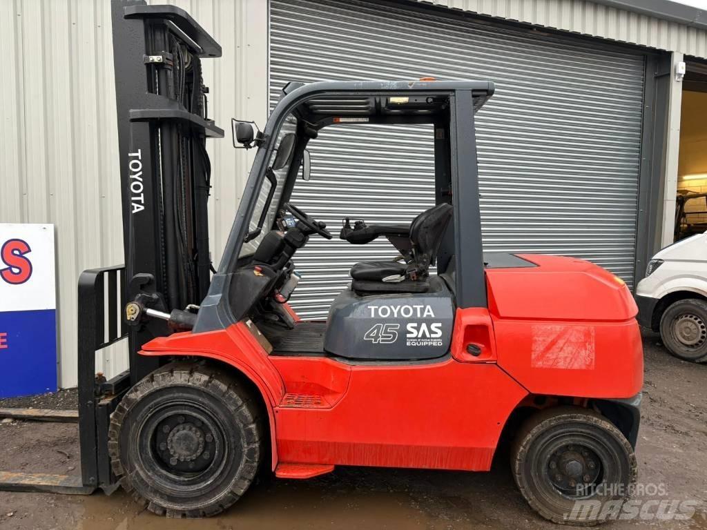 Toyota 7 FD 40 Diesel Stapler