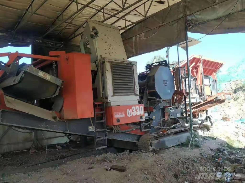 Sandvik QJ330 Mobile Brecher