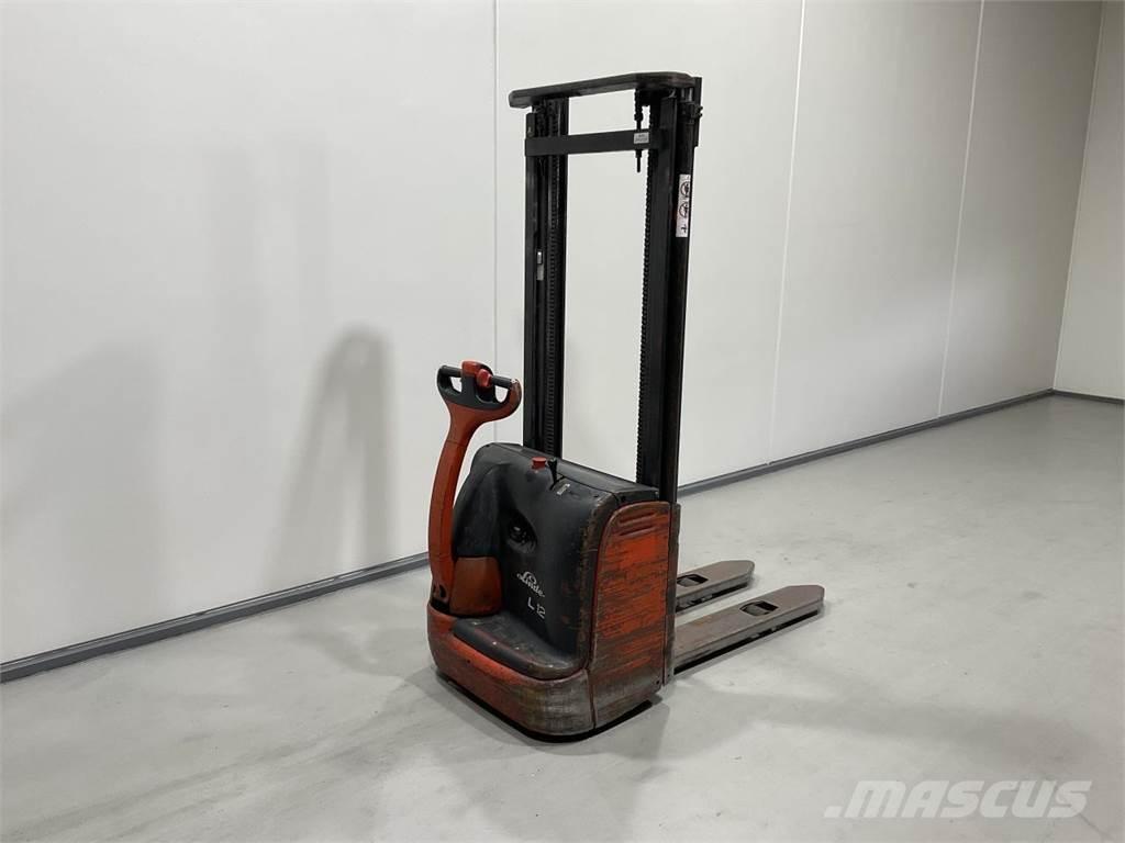 Linde L12 Selbstfahrstapler