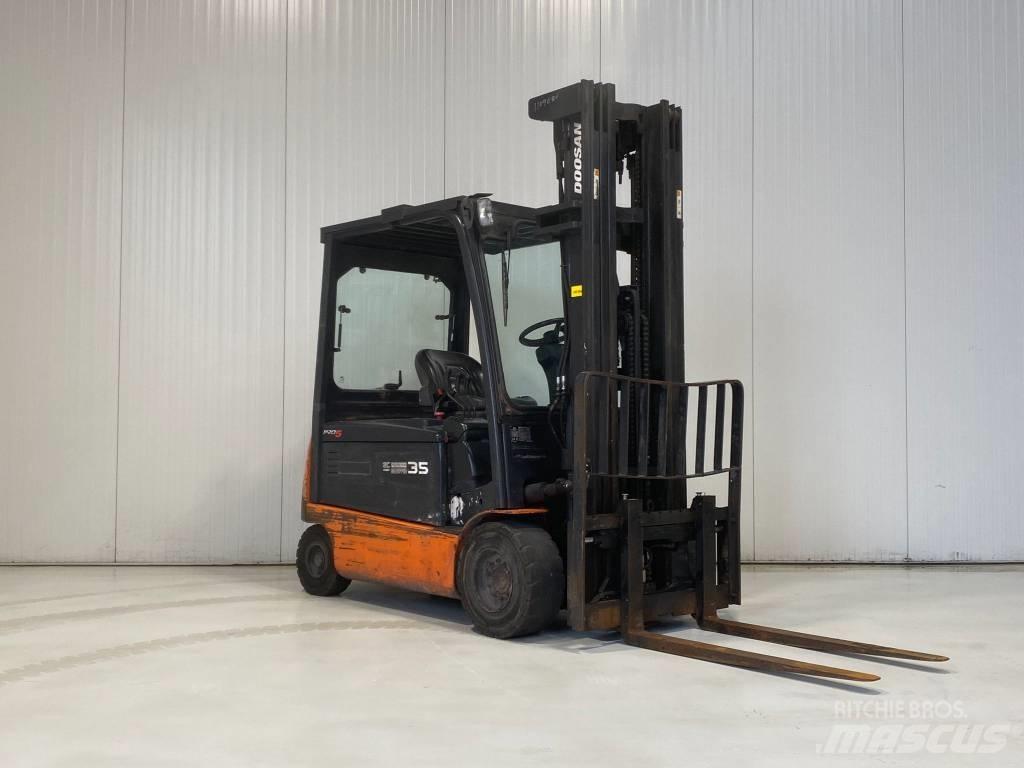 Doosan B35X-5 Elektro Stapler
