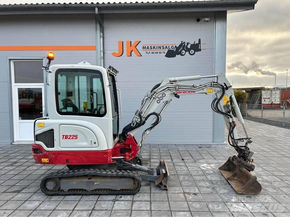 Takeuchi TB 225 Minibagger < 7t