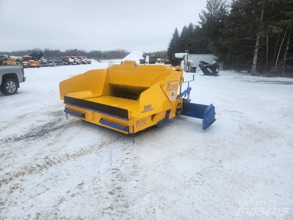  Puckett 580 Strassenfertiger