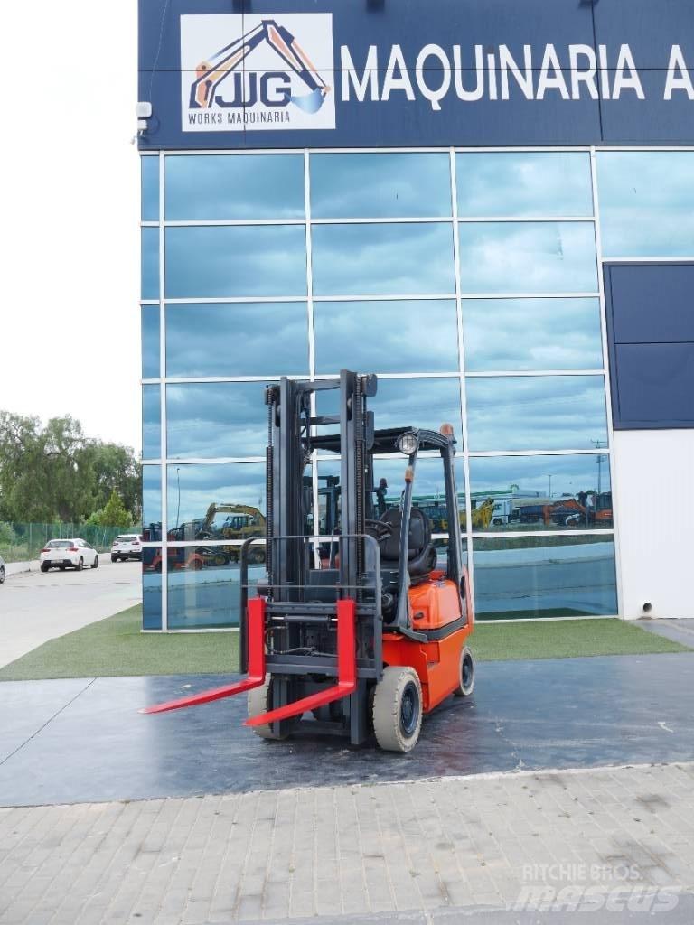 Nissan FD01 A 15 Q Diesel Stapler