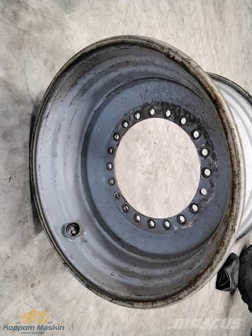 Valmet 941 20x34 Reifen