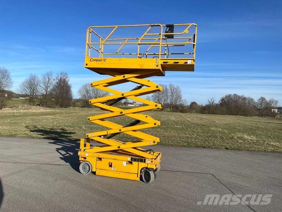 Haulotte Compact 12 Scheren-Arbeitsbühnen