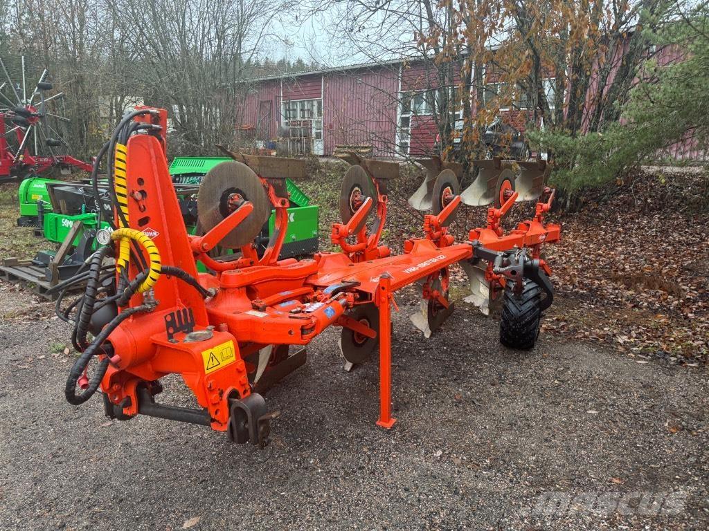 Kuhn Vari-Master 122 Wendepflüge