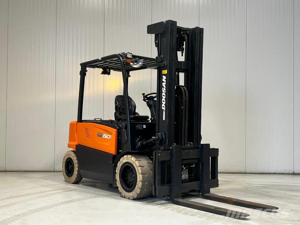 Doosan B50X-7 Elektro Stapler