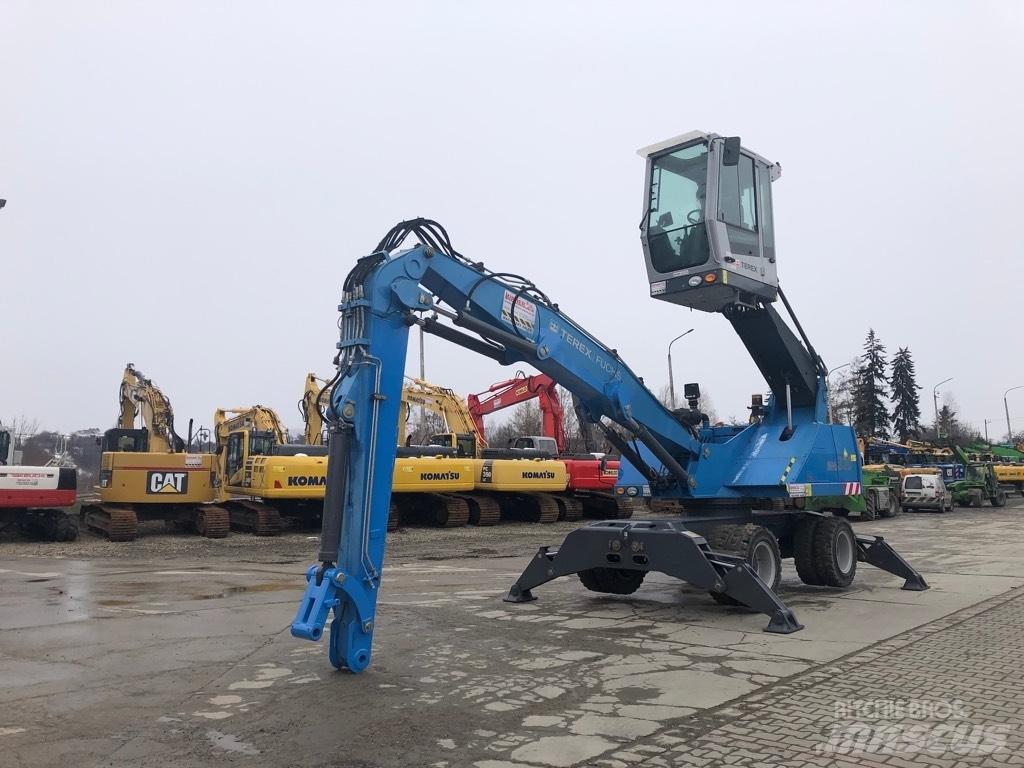 Fuchs MHL 320 Materialumschlag