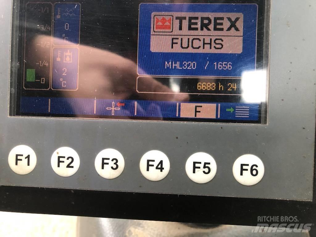 Fuchs MHL 320 Materialumschlag