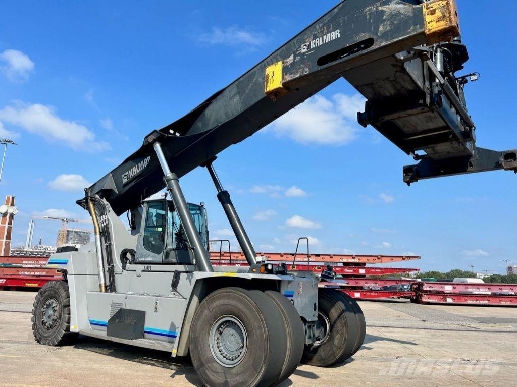 Kalmar DRG450-60S5 Reach-Stacker