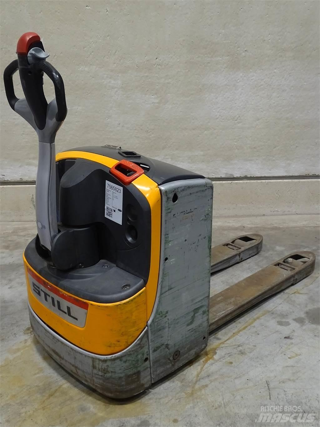 Still EXU16 Niedergabelstapler