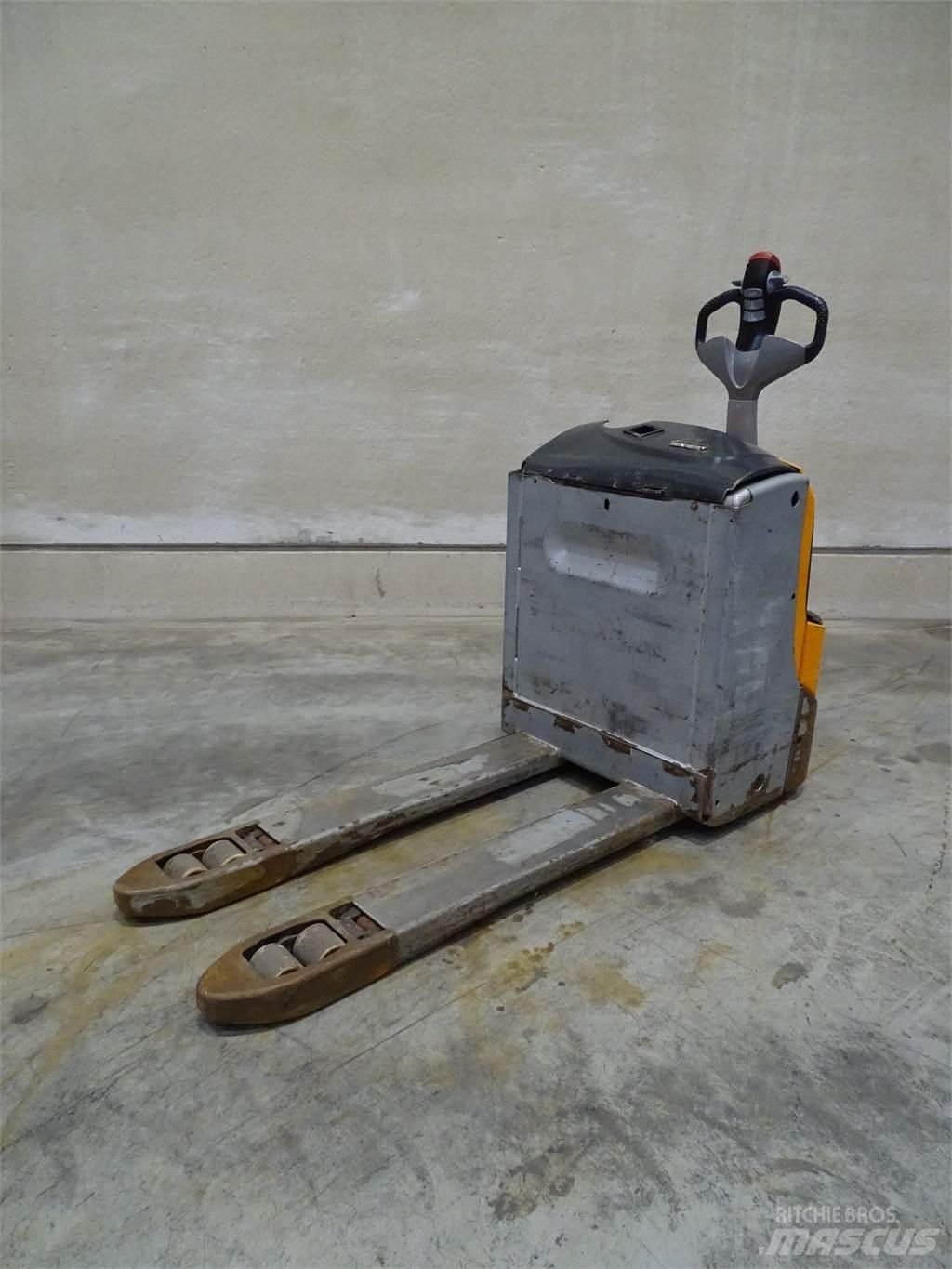 Still EXU18 Niedergabelstapler