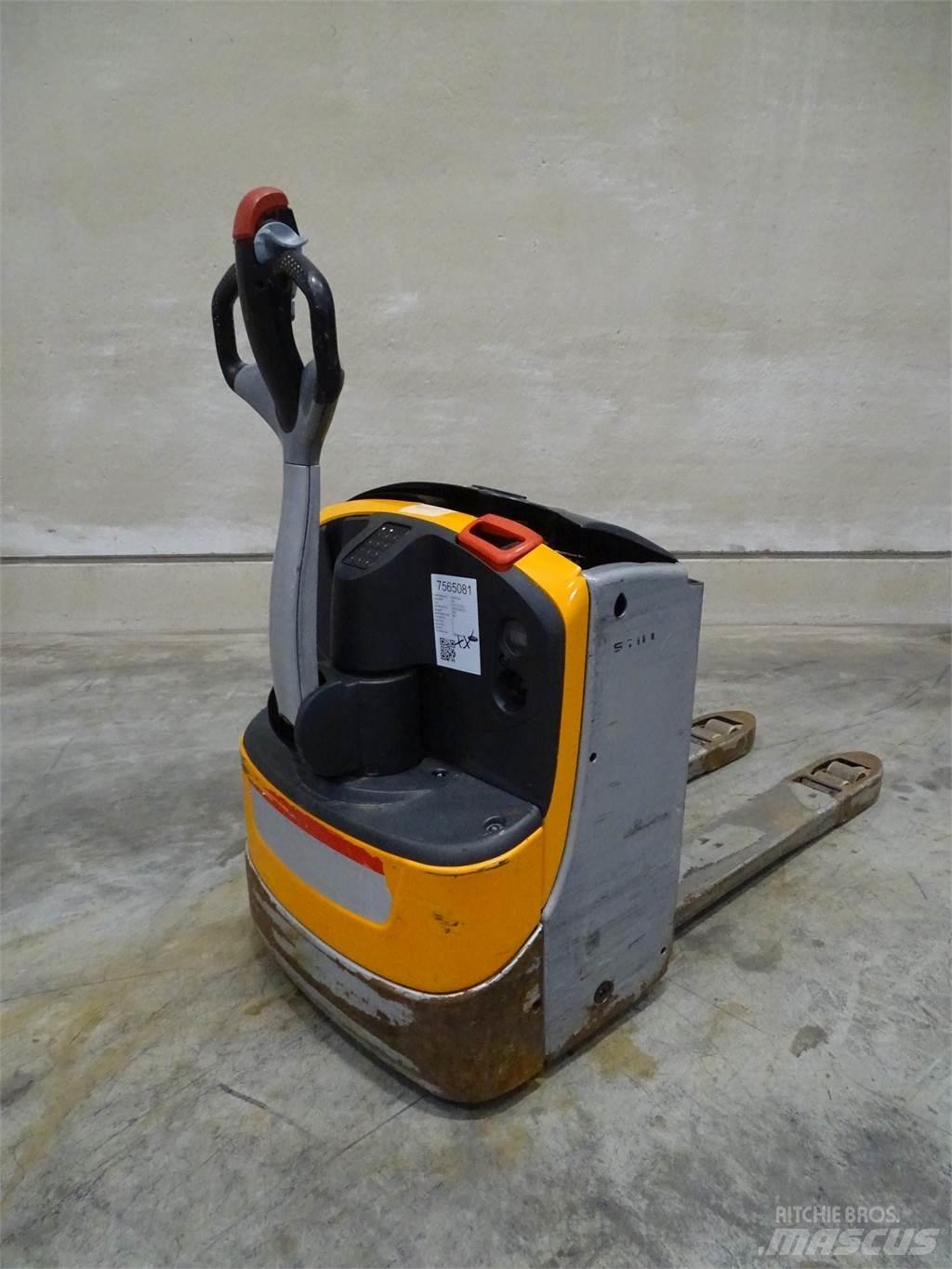 Still EXU18 Niedergabelstapler