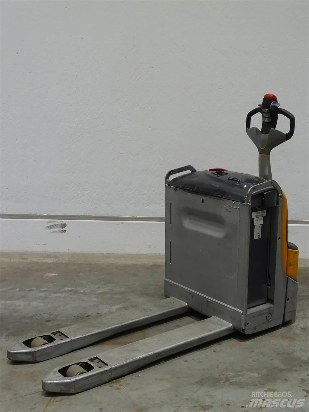 Still EXU20 Niedergabelstapler