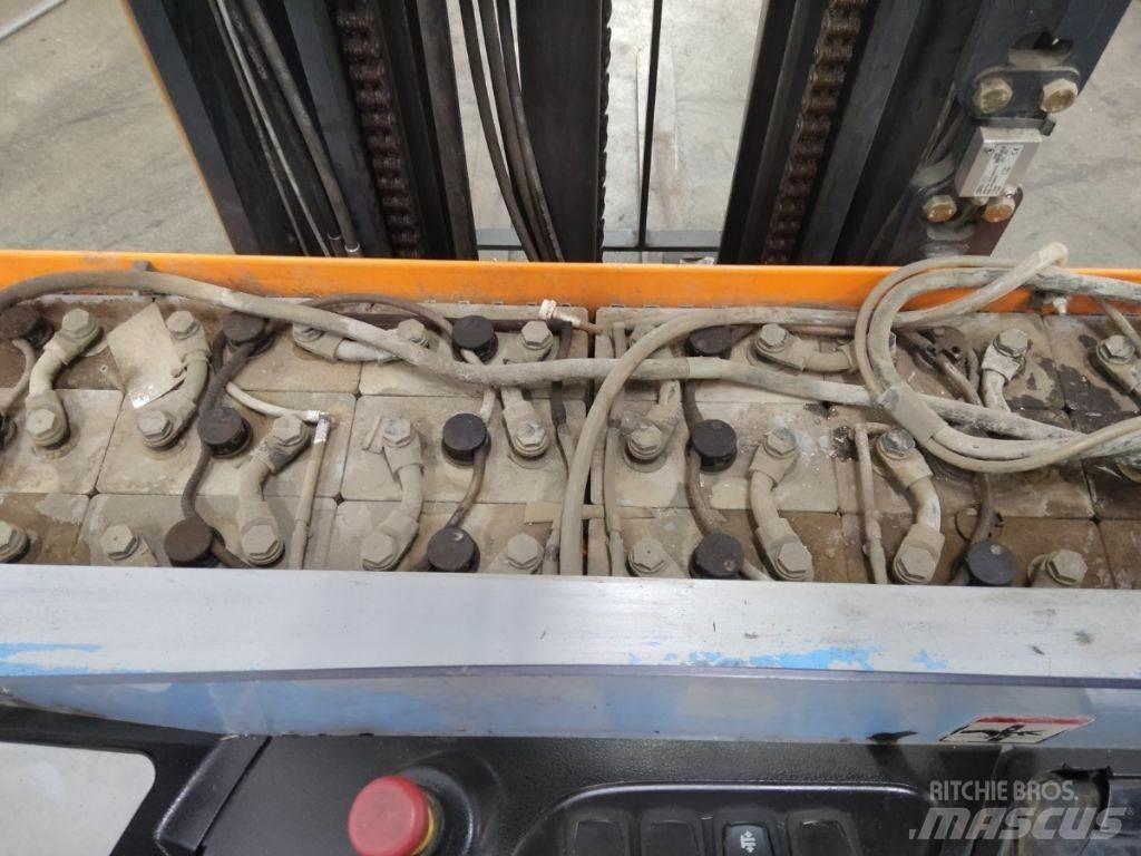Still FM-X17 Schubmaststapler