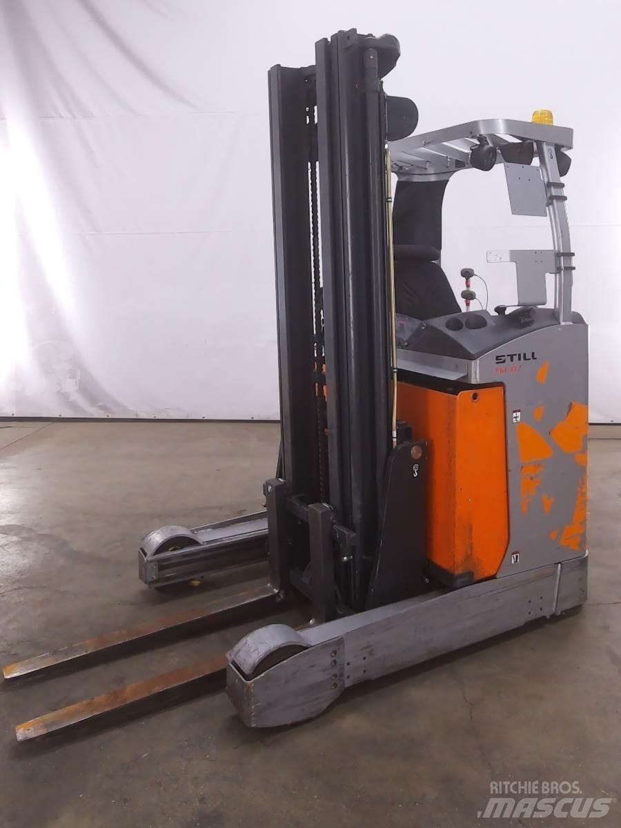 Still FM-X17 Schubmaststapler
